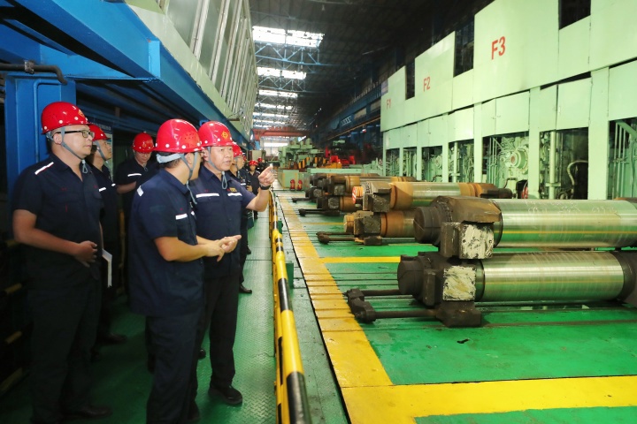李斌带队到热轧厂、工程技术公司调研
