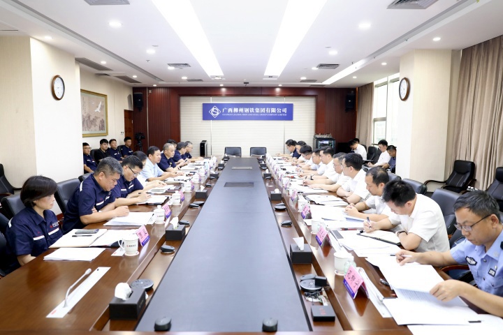 李斌会见柳州市委副书记、市长刘胜友